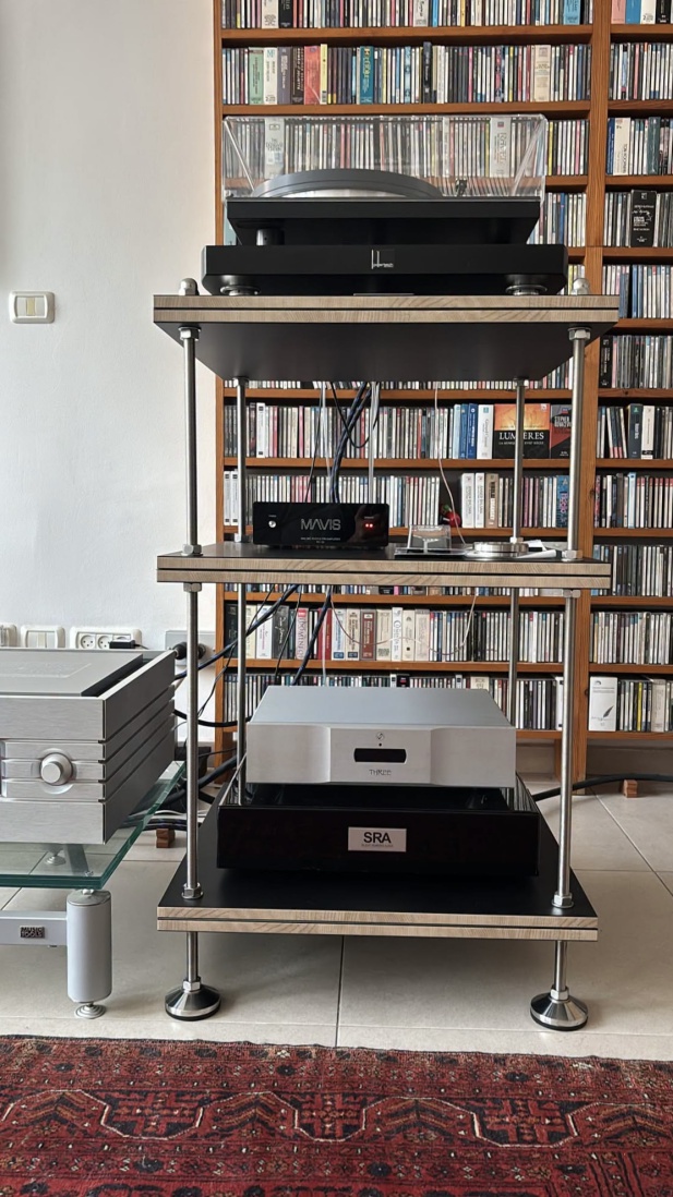 amora-audio-rack-ar3 (1)